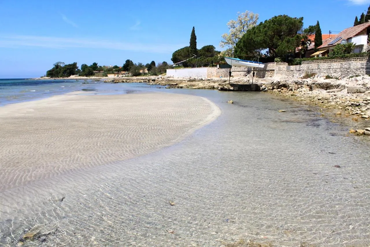 Apartments By The Sea Zambratija, Umag - 7030