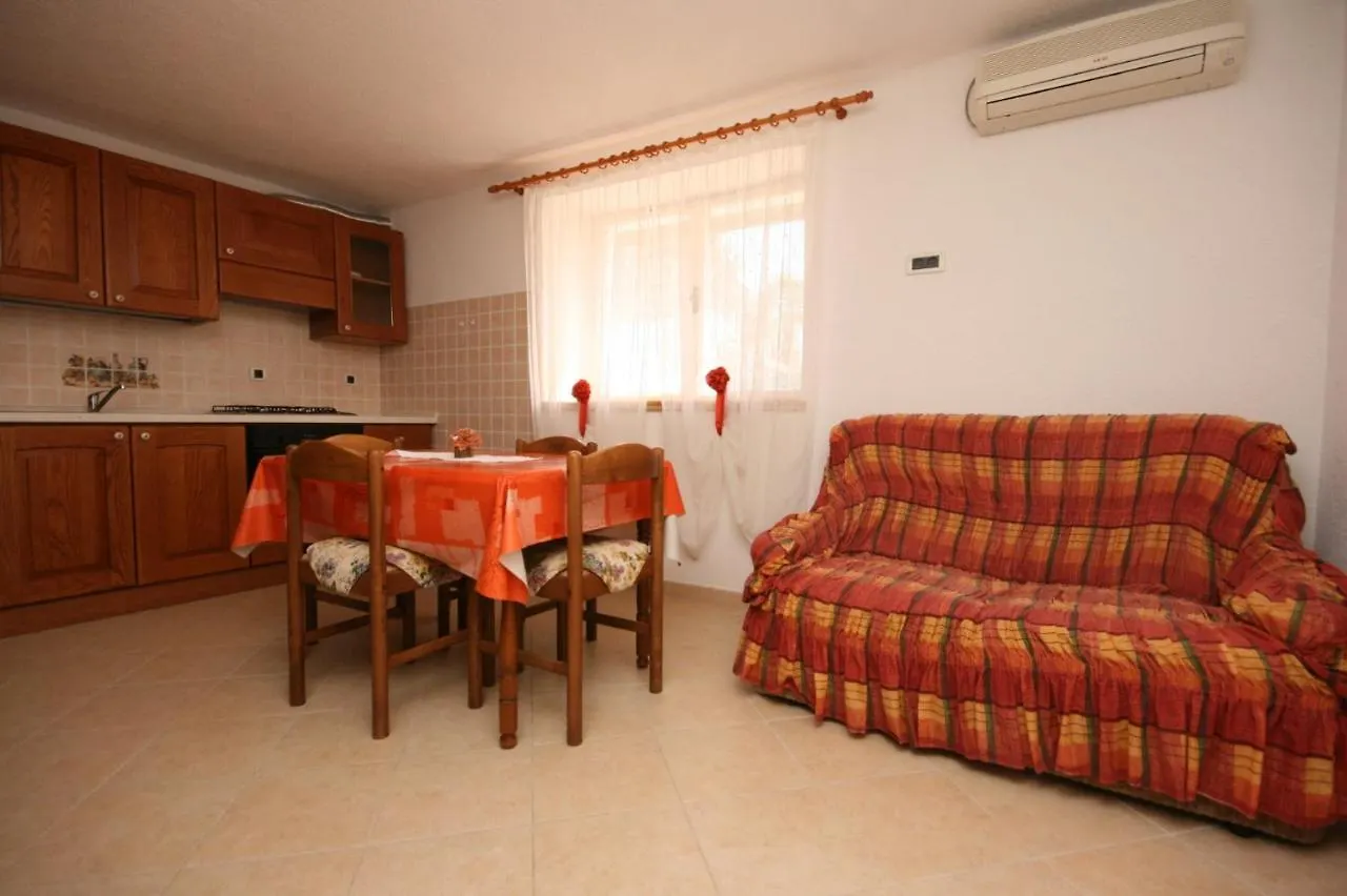Apartments By The Sea Zambratija, Umag - 7030 0*, Zambratija (Istria)